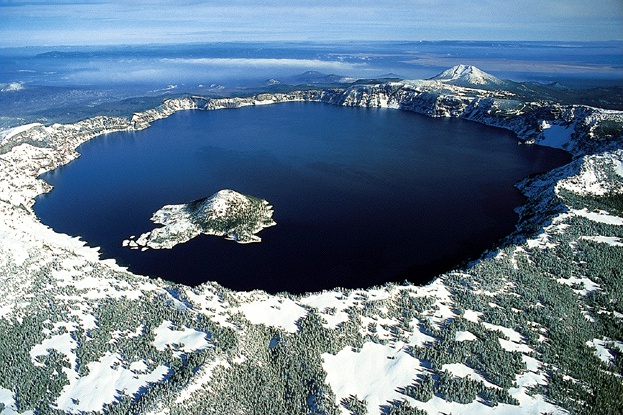 【crater_lake】什么意思_英语crater_lake的翻译_音标_读音_用法